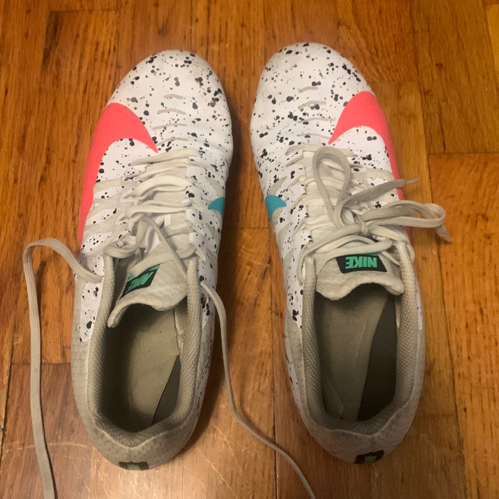 White track spikes